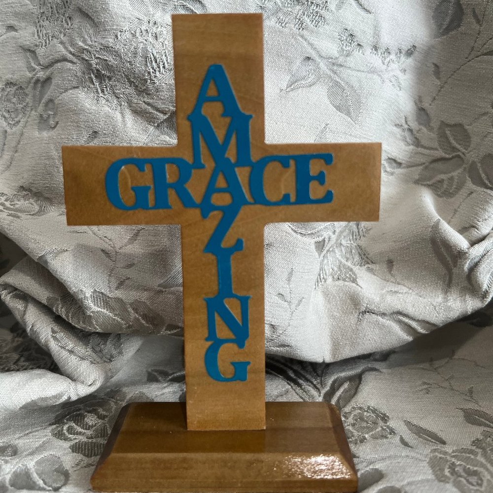Cross "Amazing Grace"